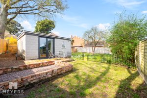 Annexe- click for photo gallery